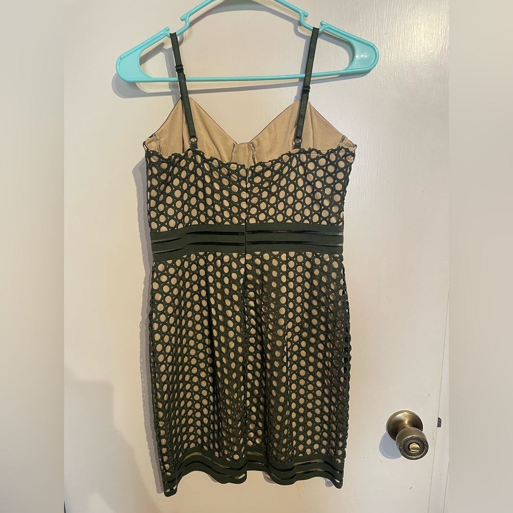 Venus dress - Picture 6 of 9